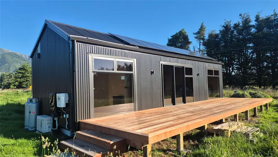 Completed Cosy Cabins transportable home exterior close up