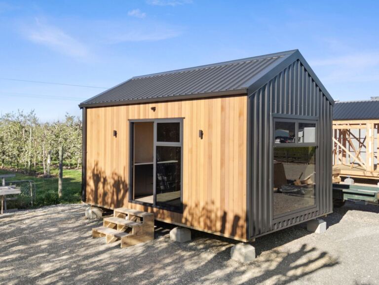 Office cabin 6m x 3.6m