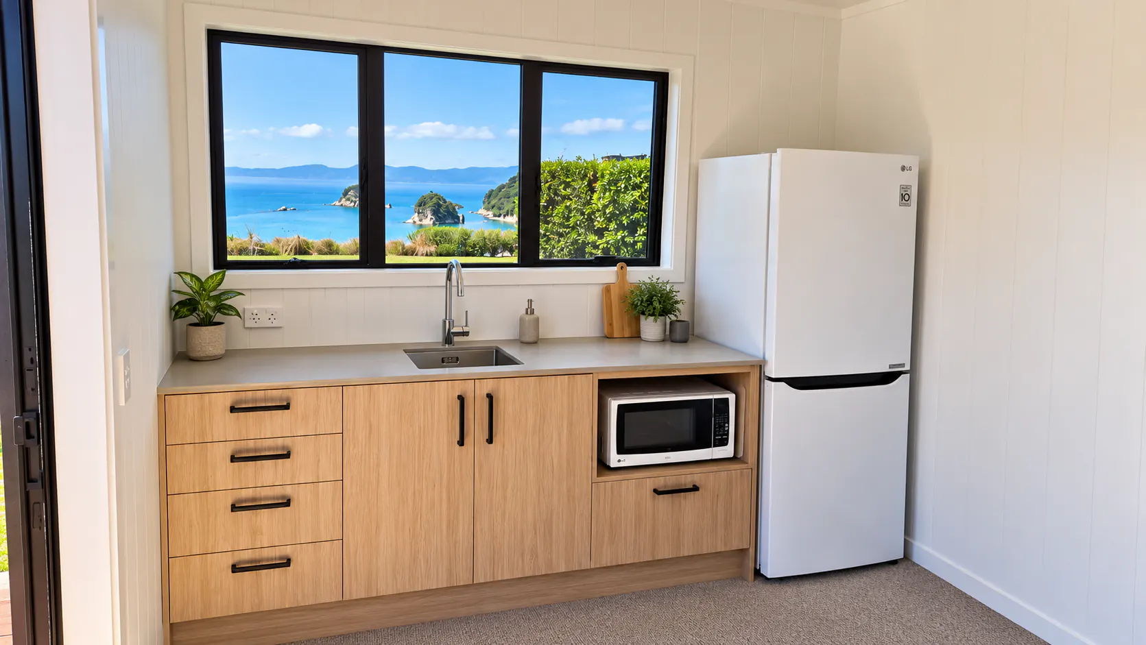 kaiteriteri luxury sleepout kitchenette