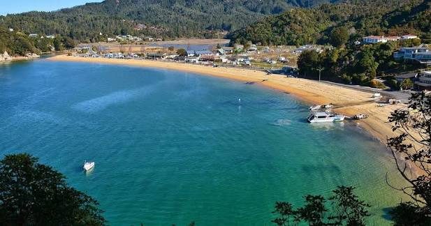 Tasman Bay beach